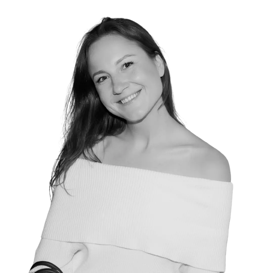 Аня Ковалева — коуч, автор подкаста, соосновательница контент-бюро «Шторм»